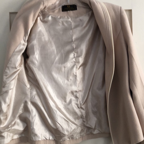 Beautiful Fendi 100% Cashmere Jacket Women’s Zip Up Medium M Beige Cream Neutral - Picture 6 of 9